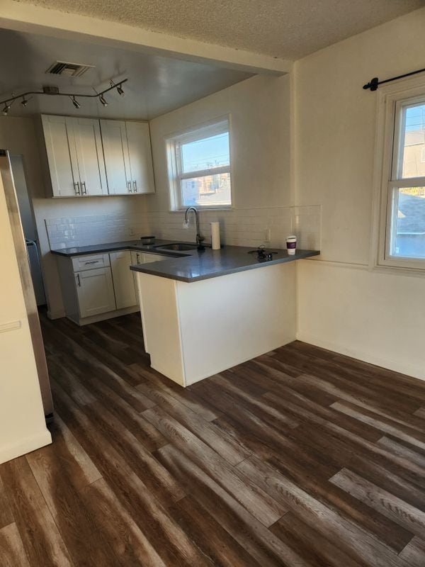 Photo - 2061 W 104th St