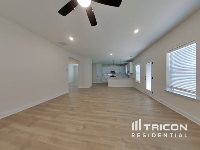 Photo - 635 Cantrell Dr