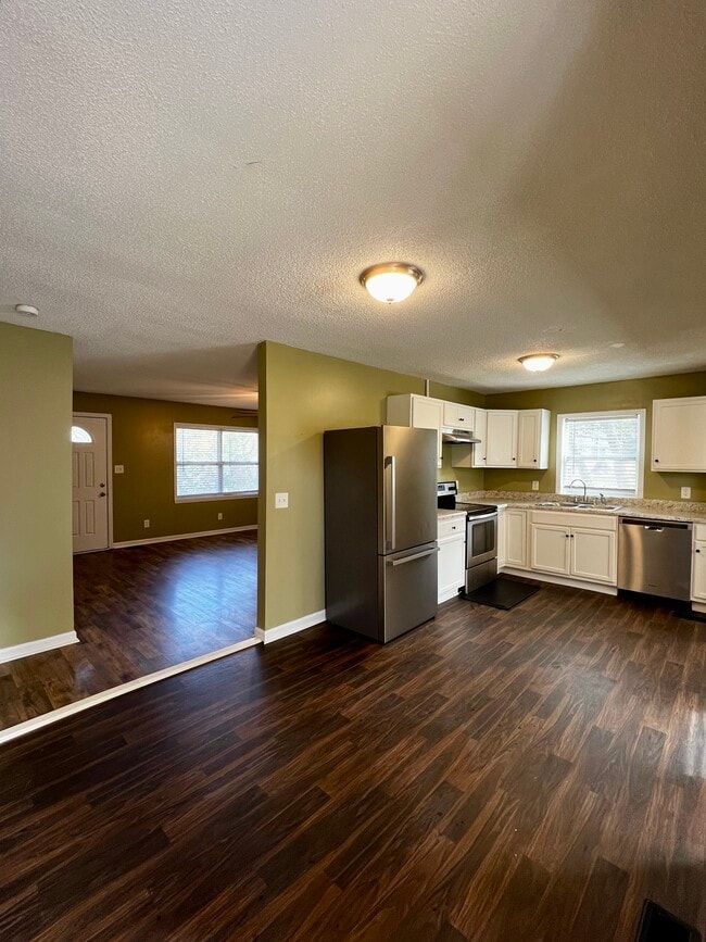 Photo - 712 Richmond Ave