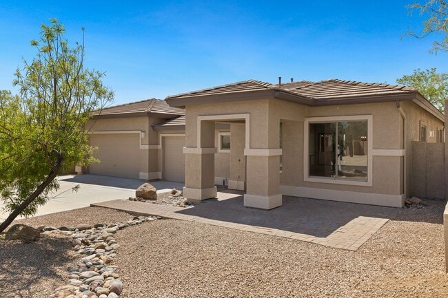 Amazing Home in Gold Canyon backing to Sta... - Amazing Home in Gold Canyon backing to Sta...