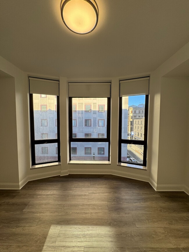 402 bedroom1 (2) - G Square