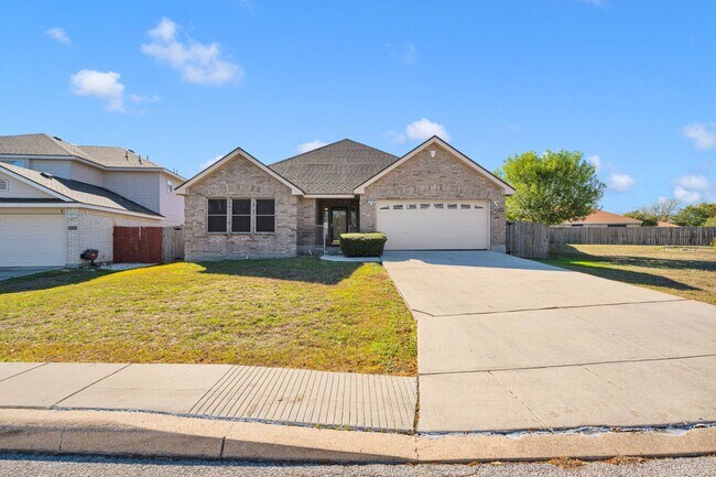 Charming 4-Bedroom Home in a Gated Community- Near Randolph AFB and JB Ft Sam Houston! - Charming 4-Bedroom Home in a Gated Community- Near Randolph AFB and JB Ft Sam Houston!