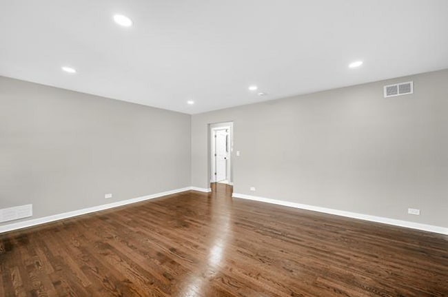 Photo - 11018 S Keeler Ave