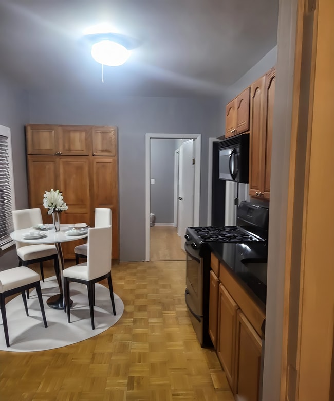 Photo - 1357 W Ancona St Unit West Town