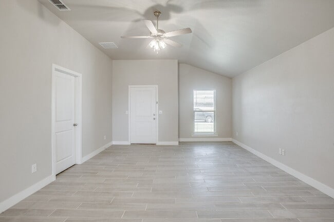 Photo - Like-new home in Bell Farms available for June move-in!