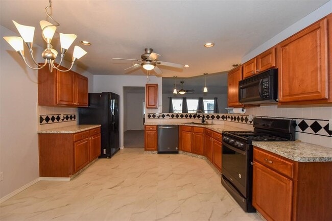 16122 Speyburn Ct