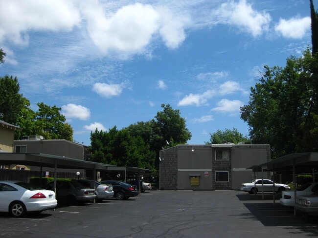 Photo - 1412 N Cherry St