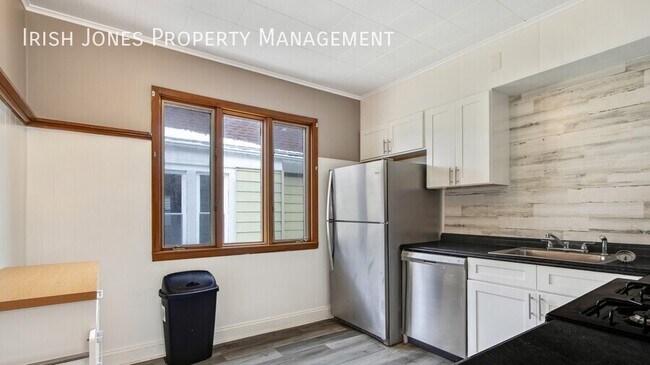 Photo - 38 Rugby Rd Unit Upper