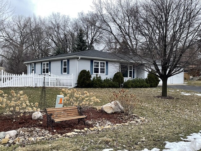 Photo - 5360 Lowry Terrace