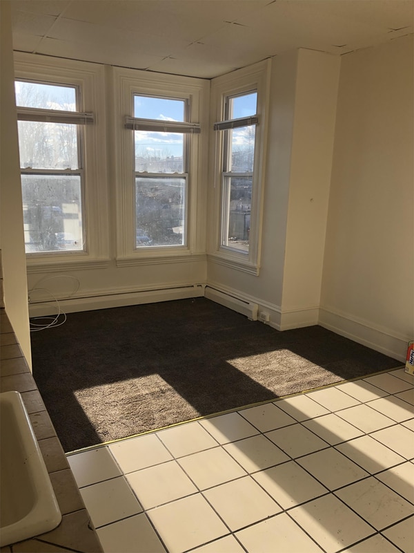 Photo - 705 George St