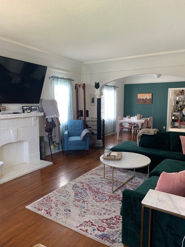 Photo - 1016 S Orange Dr Unit 1016