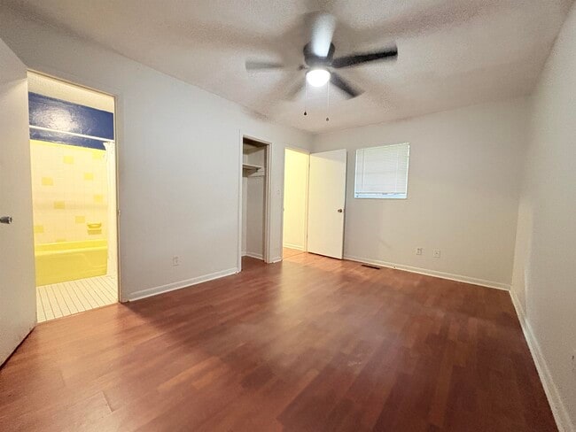 Photo - 821 Cherry St