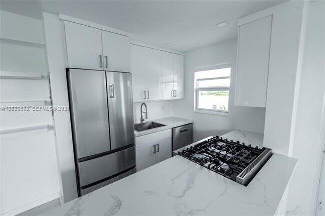 Photo - 301 Jefferson Ave Unidad 301 Jefferson Ave #4E