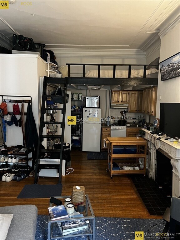 Building Photo - 170 Marlborough St Unit 1F