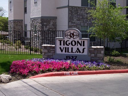 Building Photo - 1527 W Sunshine Dr Unit #1527