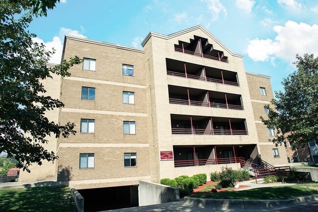 508 E Clark St