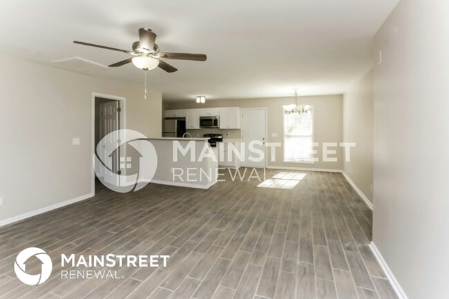 Photo - 27 Jacobs Dr NW