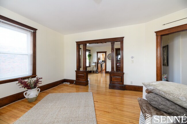 Photo - 432 Watertown St Unit 2