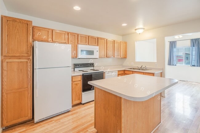 Photo - 1015 Domelby Ct