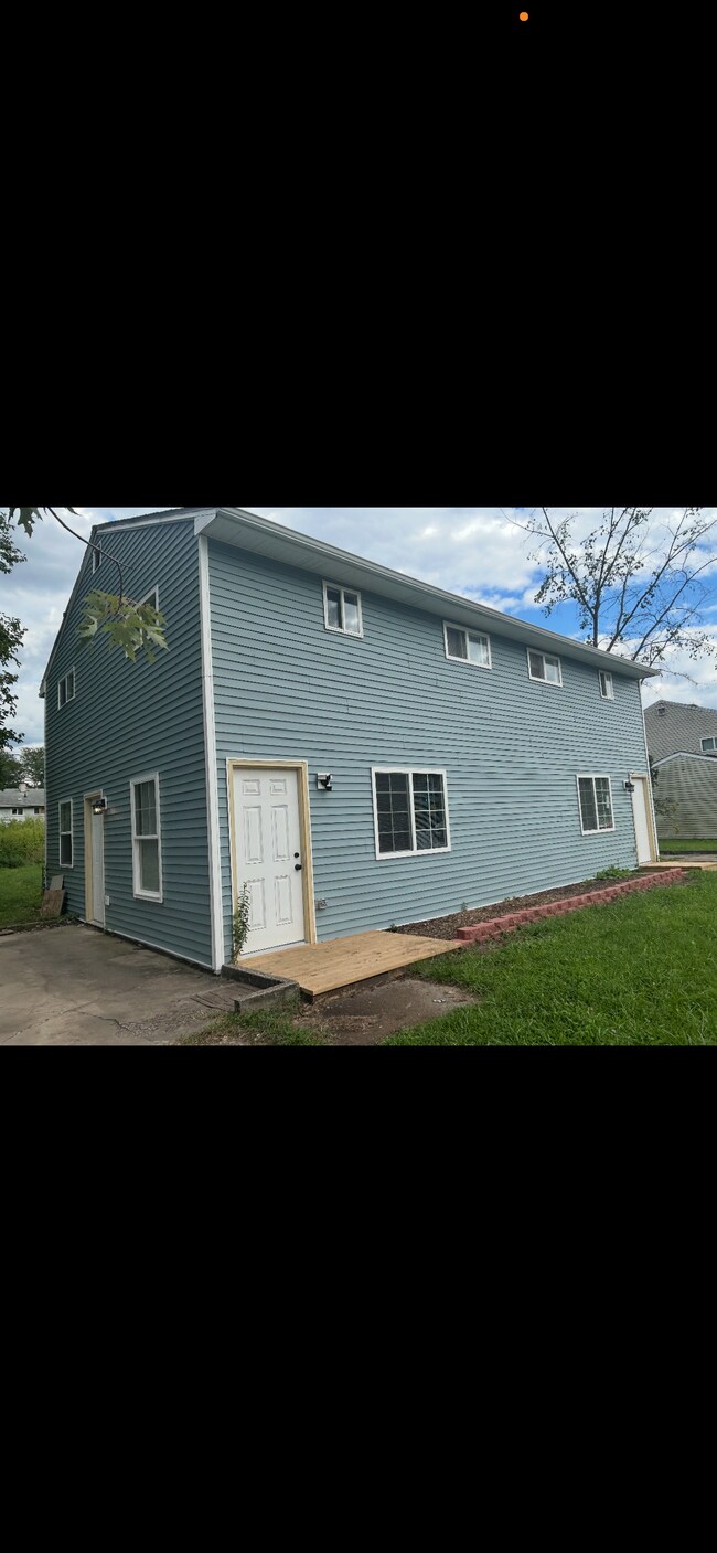 Photo - 4935 Kentucky St