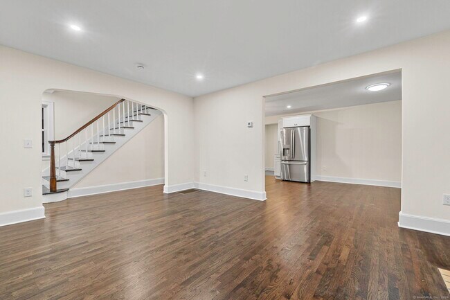 Photo - 46 Puritan Ln