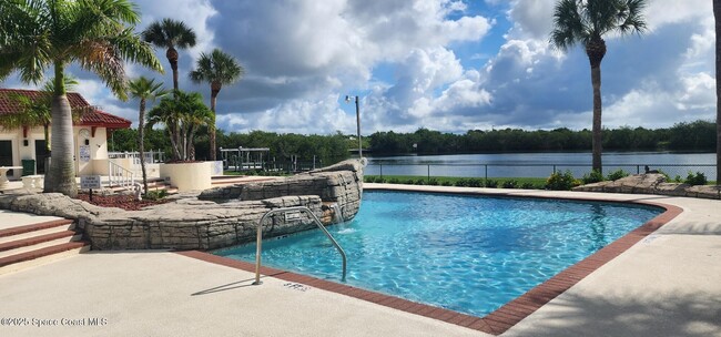 2577 Sykes Creek Dr