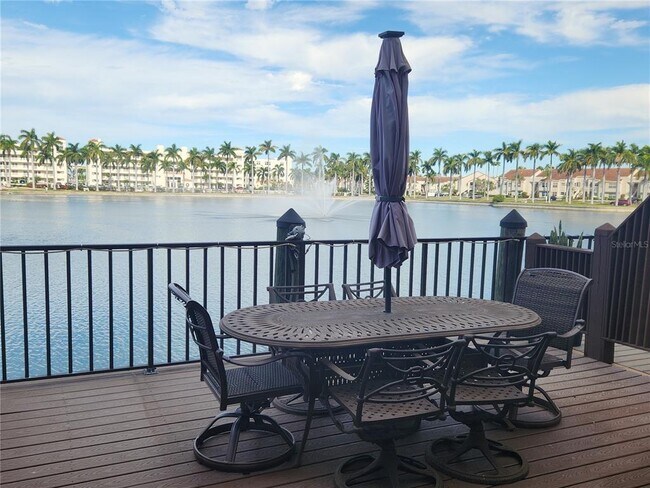 Building Photo - 6290 Bahia Del Mar Cir N Unit 3