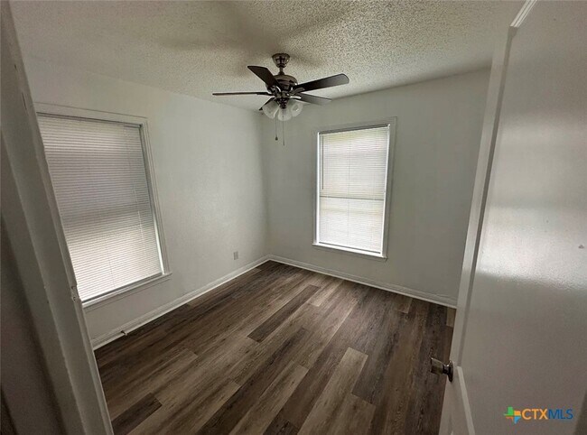 Photo - 1104 Duncan Ave