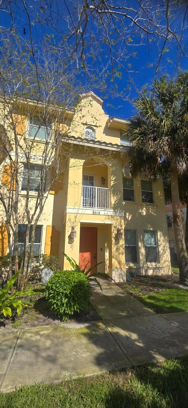 Building Photo - 3919 Passion Flower Rd