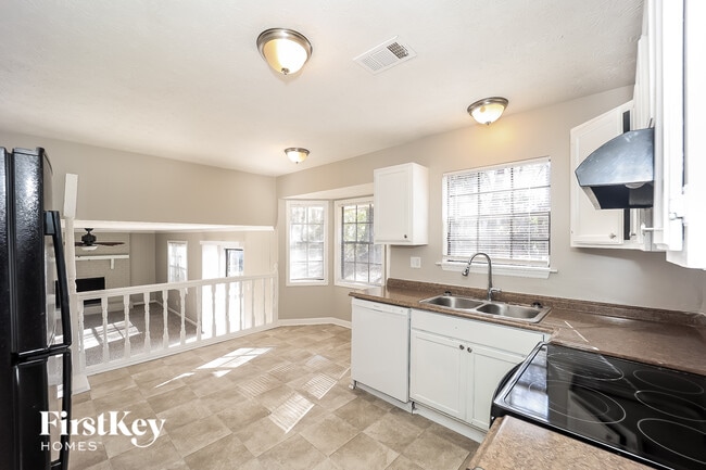 Photo - 1292 Brookvale Dr