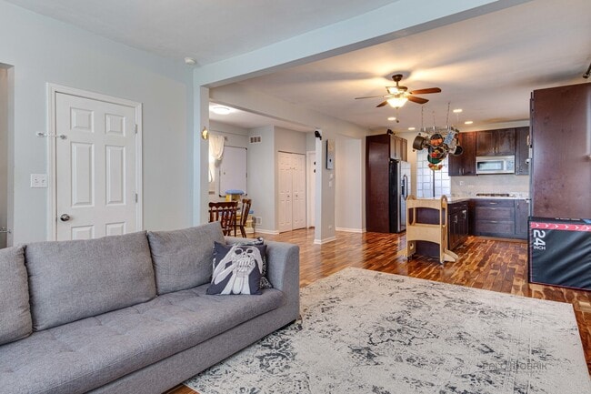 Photo - 4716 W Hutchinson St