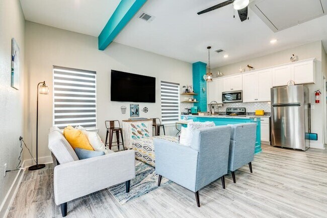 Photo - 2827 Avenue Q