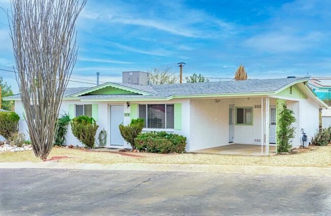 Building Photo - 570 S Yaqui Dr