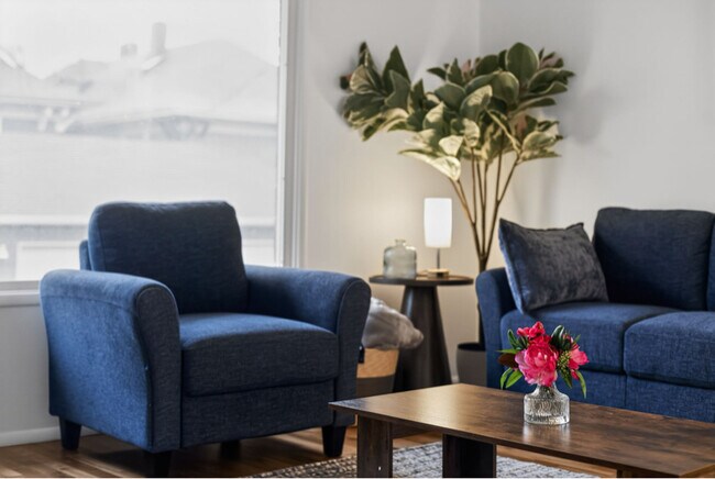 Building Photo - 319 N K St