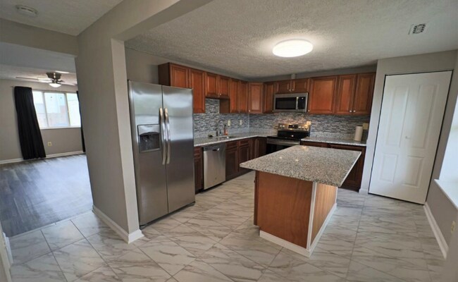 Photo - 7028 Hames Ct