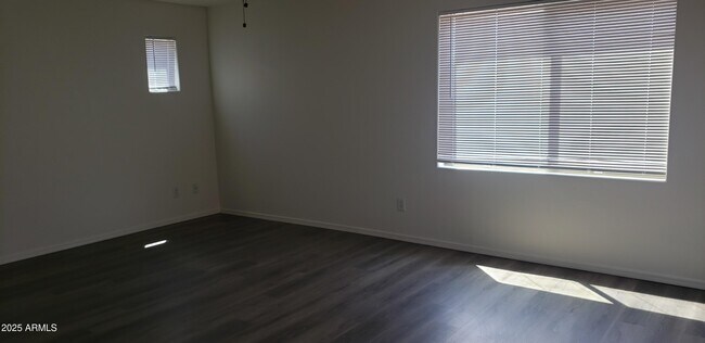 Photo - 1736 S Martingale Rd