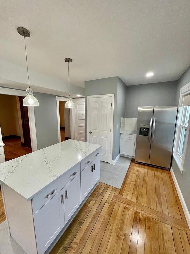 Building Photo - 47 Freeland St Unit 47 Freeland