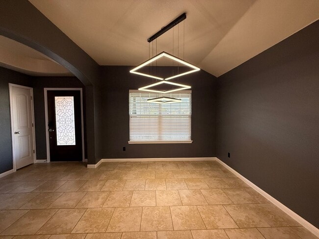 Photo - 405 W Vega Ln