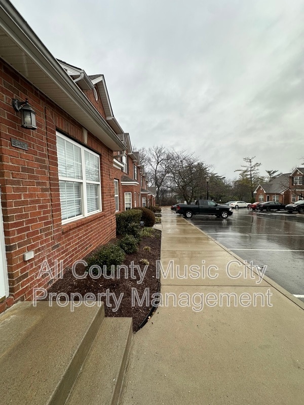 Photo - 1101 Downs Blvd