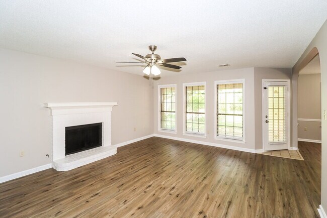 Photo - 2964 Milkyway Cove