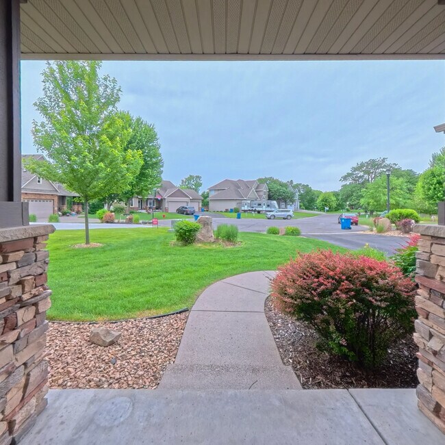 Photo - 11956 Castle Rock Ct N
