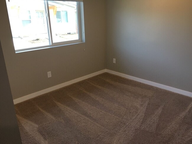 Photo - Cozy 2BR Home with A/C & Garage – Animal Friendly in Bend, OR