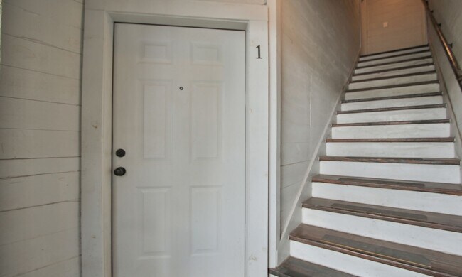 316 Eastwood St Unit 316-1