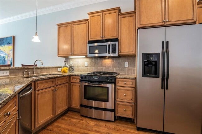 Photo - 58 Emerson Hill Square