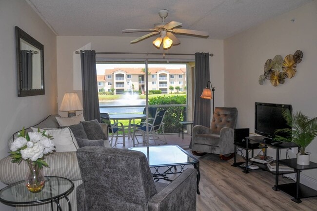 Photo - 1590 S 42ND Cir Unidad 108