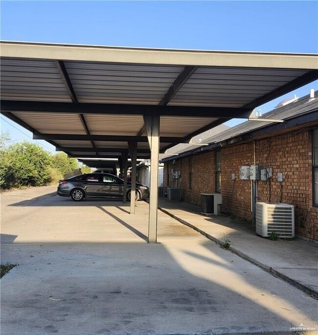 Photo - 9 Kimberly Ln