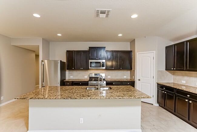 Photo - 8806 Double Oak