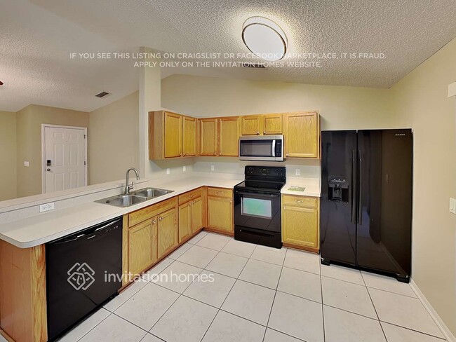 Photo - 3442 Commerce Ave