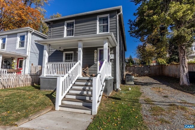 Building Photo - 903 Charlton Ave