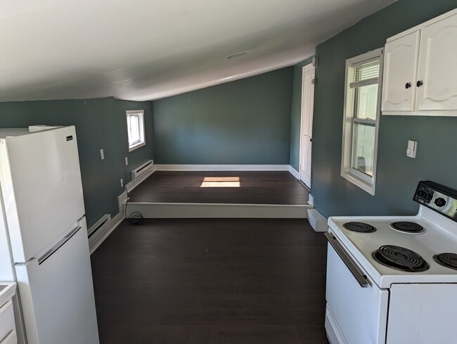 Photo - 1033 Myers Ave